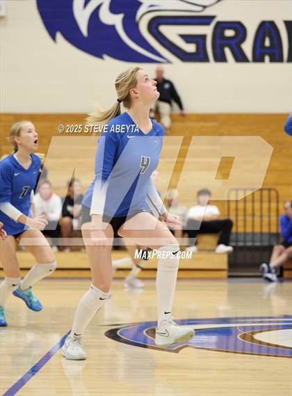 Thumbnail 2 in Overland @ Grandview photogallery.