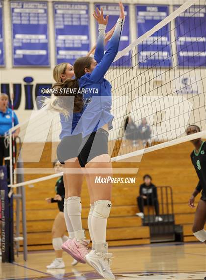 Thumbnail 2 in Overland @ Grandview photogallery.