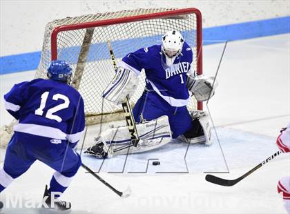 Thumbnail 3 in Darien vs. Fairfield Prep (CIAC DI Final) photogallery.