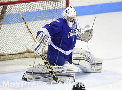 Thumbnail 3 in Darien vs. Fairfield Prep (CIAC DI Final) photogallery.
