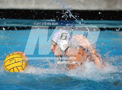 Thumbnail 3 in Clairemont vs. Mar Vista (CIF SDS D2 Quarterfinal) photogallery.