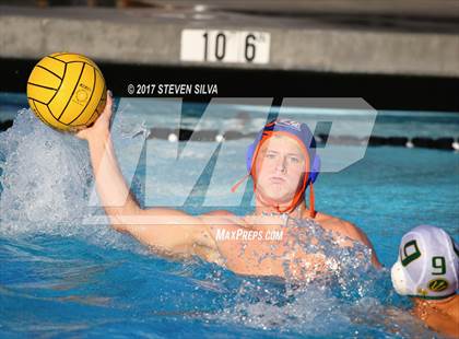 Thumbnail 2 in Clairemont vs. Mar Vista (CIF SDS D2 Quarterfinal) photogallery.