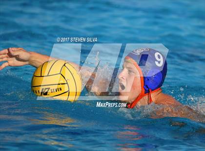 Thumbnail 3 in Clairemont vs. Mar Vista (CIF SDS D2 Quarterfinal) photogallery.