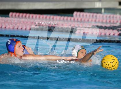 Thumbnail 2 in Clairemont vs. Mar Vista (CIF SDS D2 Quarterfinal) photogallery.