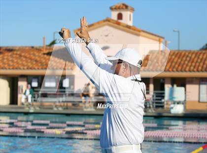 Thumbnail 3 in Clairemont vs. Mar Vista (CIF SDS D2 Quarterfinal) photogallery.