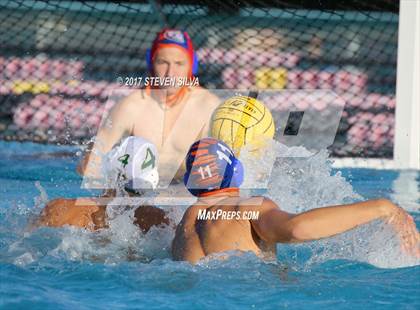 Thumbnail 2 in Clairemont vs. Mar Vista (CIF SDS D2 Quarterfinal) photogallery.