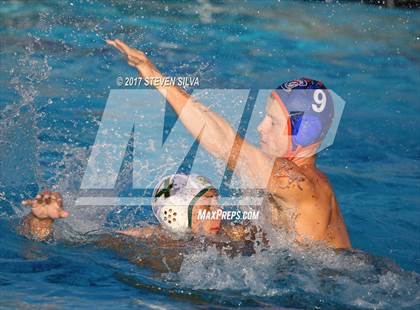 Thumbnail 3 in Clairemont vs. Mar Vista (CIF SDS D2 Quarterfinal) photogallery.