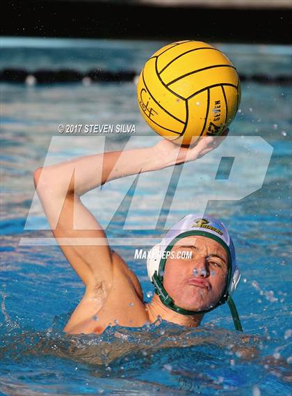 Thumbnail 2 in Clairemont vs. Mar Vista (CIF SDS D2 Quarterfinal) photogallery.