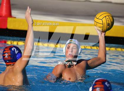 Thumbnail 2 in Clairemont vs. Mar Vista (CIF SDS D2 Quarterfinal) photogallery.