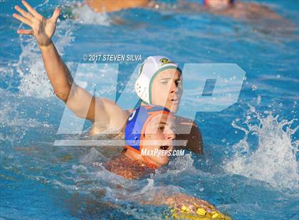 Thumbnail 2 in Clairemont vs. Mar Vista (CIF SDS D2 Quarterfinal) photogallery.