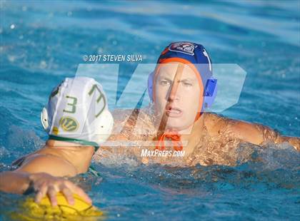 Thumbnail 3 in Clairemont vs. Mar Vista (CIF SDS D2 Quarterfinal) photogallery.