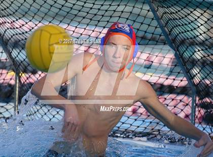 Thumbnail 3 in Clairemont vs. Mar Vista (CIF SDS D2 Quarterfinal) photogallery.