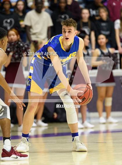 Thumbnail 2 in Layton Christian Academy vs. Parowan (UHSAA 2A Final) photogallery.
