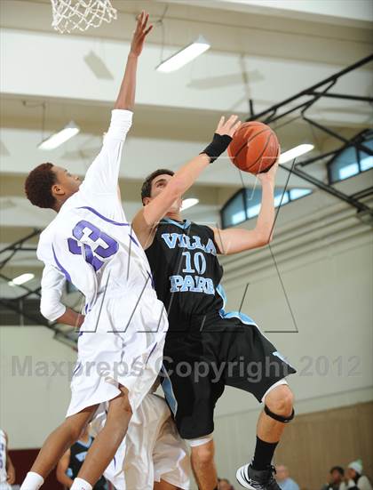 Thumbnail 3 in Villa Park vs. Vista del Lago (MaxPreps Holiday Classic) photogallery.
