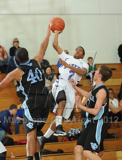 Thumbnail 3 in Villa Park vs. Vista del Lago (MaxPreps Holiday Classic) photogallery.