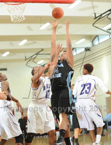 Thumbnail 1 in Villa Park vs. Vista del Lago (MaxPreps Holiday Classic) photogallery.