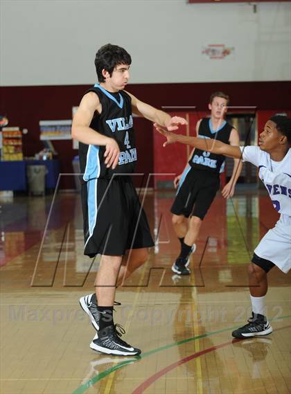 Thumbnail 3 in Villa Park vs. Vista del Lago (MaxPreps Holiday Classic) photogallery.