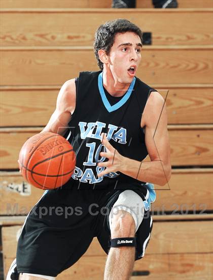 Thumbnail 3 in Villa Park vs. Vista del Lago (MaxPreps Holiday Classic) photogallery.
