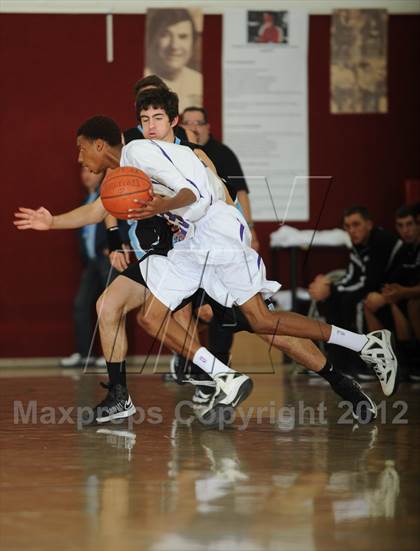 Thumbnail 1 in Villa Park vs. Vista del Lago (MaxPreps Holiday Classic) photogallery.