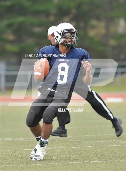 Thumbnail 2 in Nassau County Senior Game (Conference I&IV vs Conference II&III) photogallery.