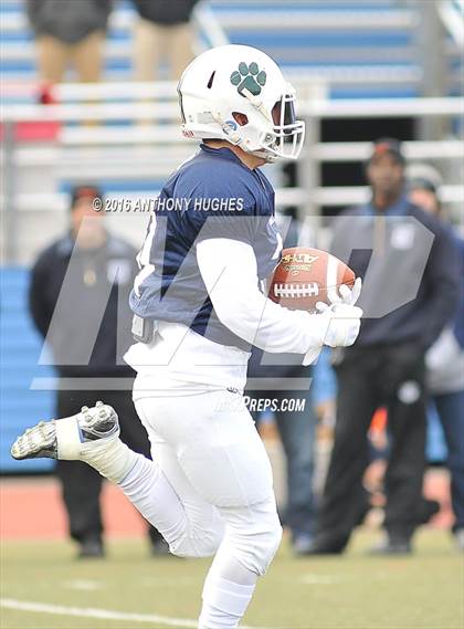 Thumbnail 2 in Nassau County Senior Game (Conference I&IV vs Conference II&III) photogallery.