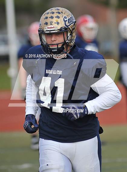 Thumbnail 2 in Nassau County Senior Game (Conference I&IV vs Conference II&III) photogallery.