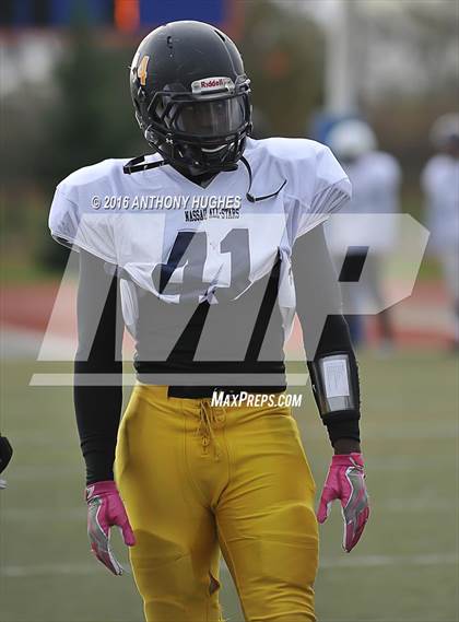 Thumbnail 3 in Nassau County Senior Game (Conference I&IV vs Conference II&III) photogallery.