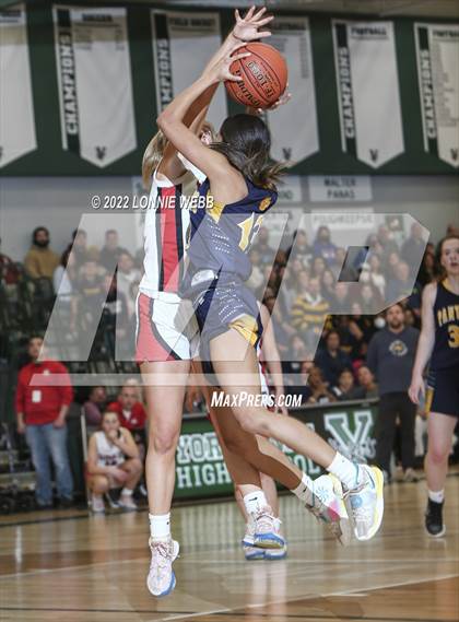 Thumbnail 3 in Tappan Zee vs Walter Panas (Section 1 Class A Final) photogallery.