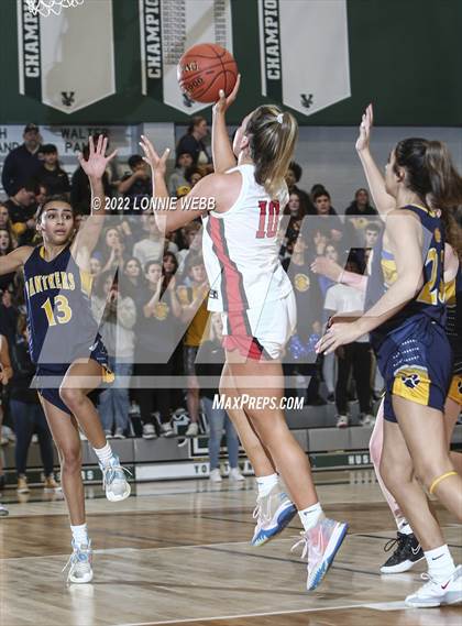 Thumbnail 2 in Tappan Zee vs Walter Panas (Section 1 Class A Final) photogallery.