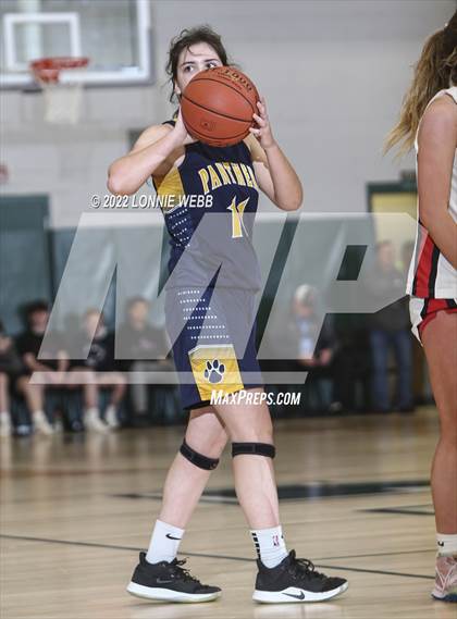 Thumbnail 1 in Tappan Zee vs Walter Panas (Section 1 Class A Final) photogallery.
