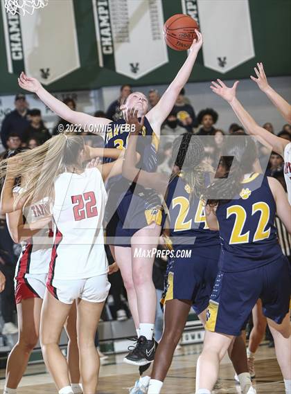 Thumbnail 1 in Tappan Zee vs Walter Panas (Section 1 Class A Final) photogallery.