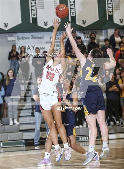Thumbnail 1 in Tappan Zee vs Walter Panas (Section 1 Class A Final) photogallery.