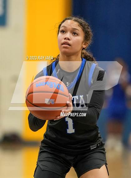 Thumbnail 1 in Capital Christian @ Del Campo photogallery.
