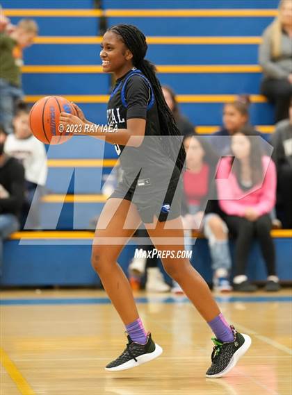 Thumbnail 2 in Capital Christian @ Del Campo photogallery.