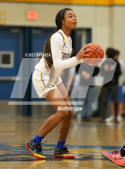 Thumbnail 3 in Capital Christian @ Del Campo photogallery.