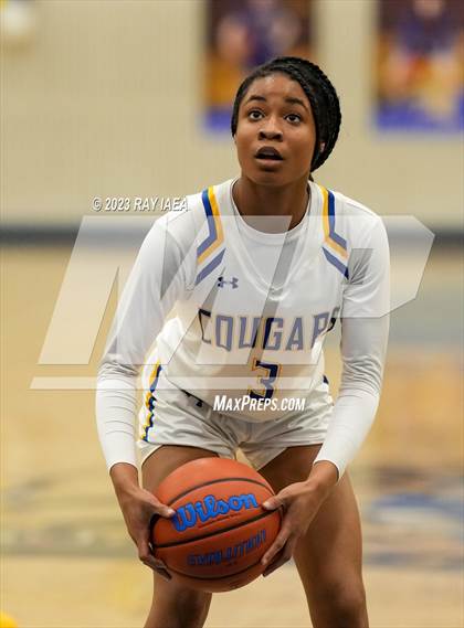 Thumbnail 1 in Capital Christian @ Del Campo photogallery.