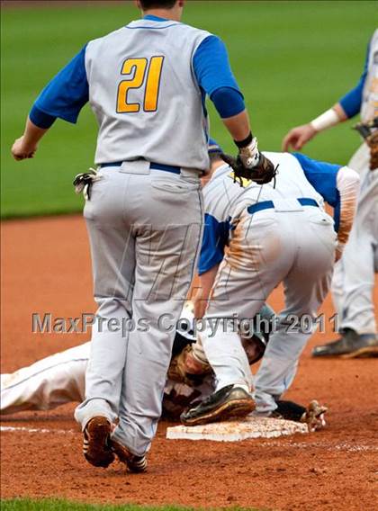 Thumbnail 3 in Newport Central Catholic vs. Reidland (All A Classic Whitaker Bank Field) photogallery.