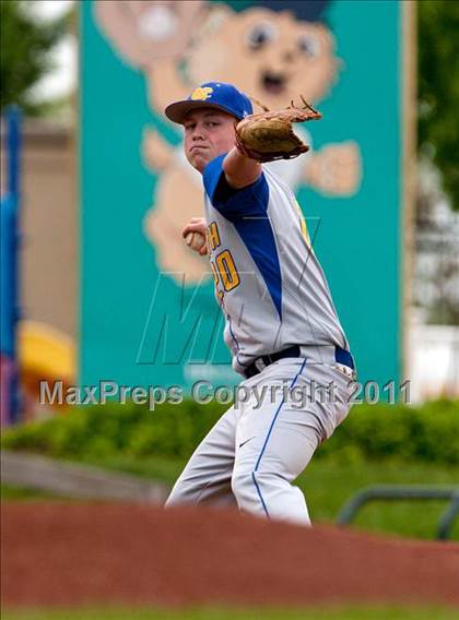 Thumbnail 2 in Newport Central Catholic vs. Reidland (All A Classic Whitaker Bank Field) photogallery.