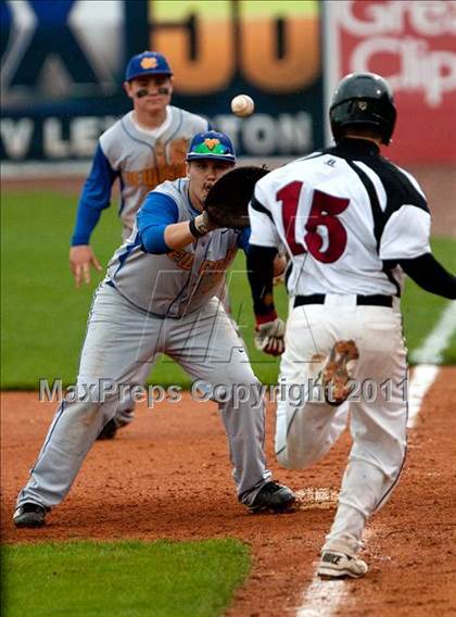 Thumbnail 3 in Newport Central Catholic vs. Reidland (All A Classic Whitaker Bank Field) photogallery.