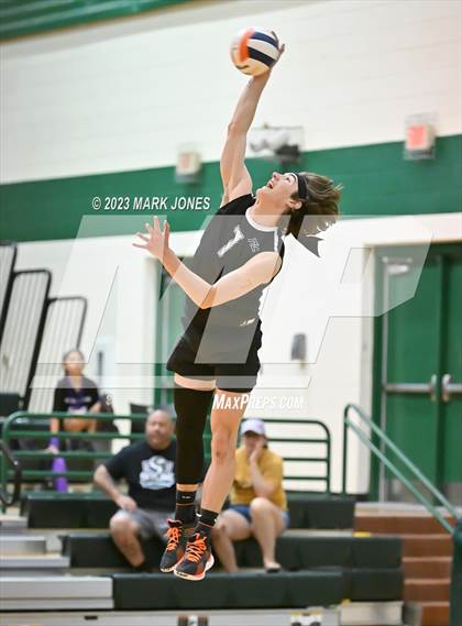 Thumbnail 3 in Deer Valley vs. Northwest Christian (AIA 4A Final) photogallery.