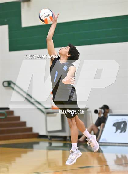 Thumbnail 2 in Deer Valley vs. Northwest Christian (AIA 4A Final) photogallery.