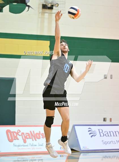 Thumbnail 3 in Deer Valley vs. Northwest Christian (AIA 4A Final) photogallery.