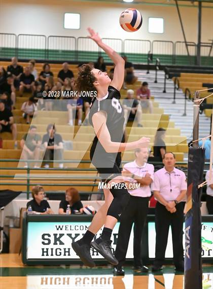 Thumbnail 2 in Deer Valley vs. Northwest Christian (AIA 4A Final) photogallery.