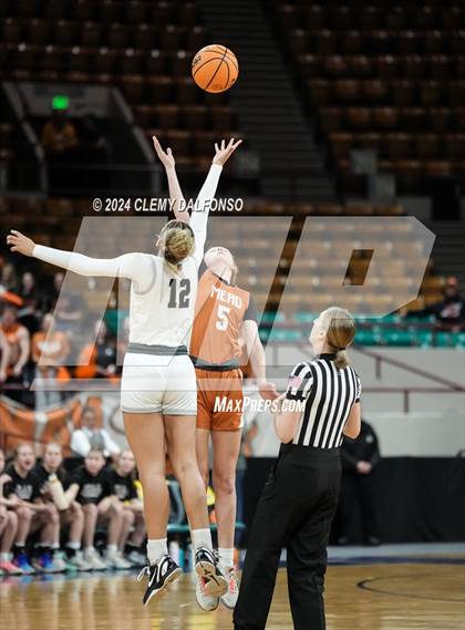 Thumbnail 2 in Mead vs Roosevelt (CHSAA 5A Final 4) photogallery.