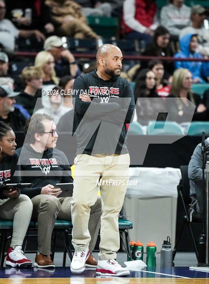 Thumbnail 1 in Mead vs Roosevelt (CHSAA 5A Final 4) photogallery.