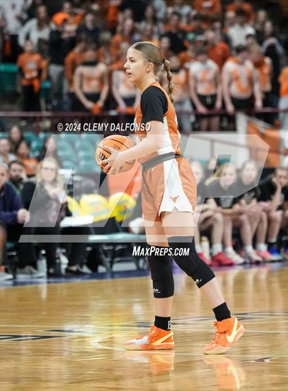 Thumbnail 1 in Mead vs Roosevelt (CHSAA 5A Final 4) photogallery.