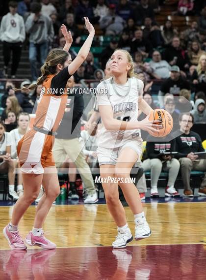 Thumbnail 2 in Mead vs Roosevelt (CHSAA 5A Final 4) photogallery.
