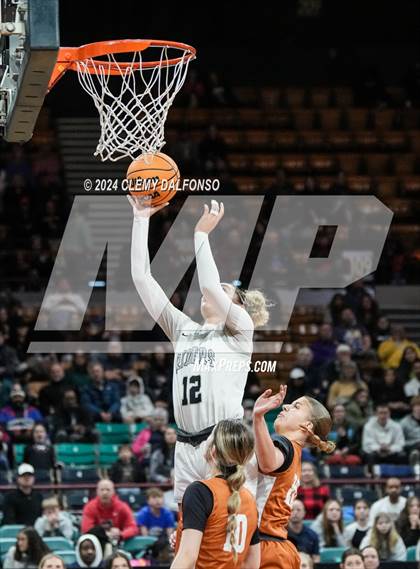 Thumbnail 2 in Mead vs Roosevelt (CHSAA 5A Final 4) photogallery.