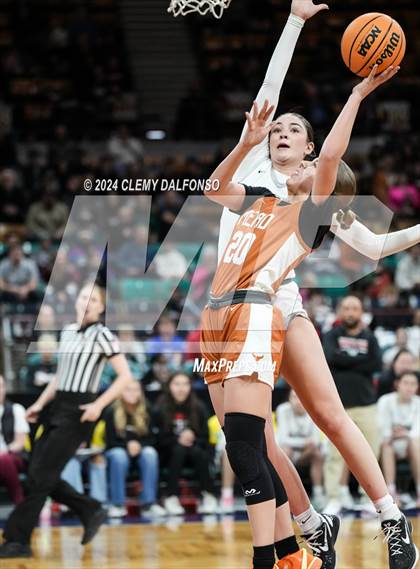 Thumbnail 1 in Mead vs Roosevelt (CHSAA 5A Final 4) photogallery.