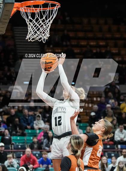 Thumbnail 1 in Mead vs Roosevelt (CHSAA 5A Final 4) photogallery.